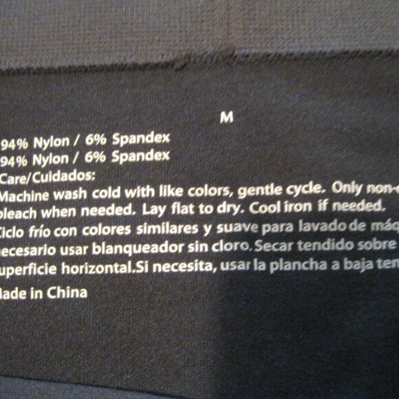 Ultra Lightweight soft & Silky Women's JuniorMedium Black Leggings NWT - Picture 3 of 6